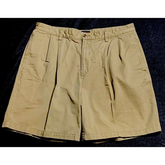Men's Tommy Hilfiger Pleated Front Shorts Khaki Size 38 Inseam 7.5 - Picture 1 of 7